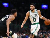 Lanbo-字母哥在DWG比赛中挺进下一轮，挺进下一轮引发热议！的简单介绍