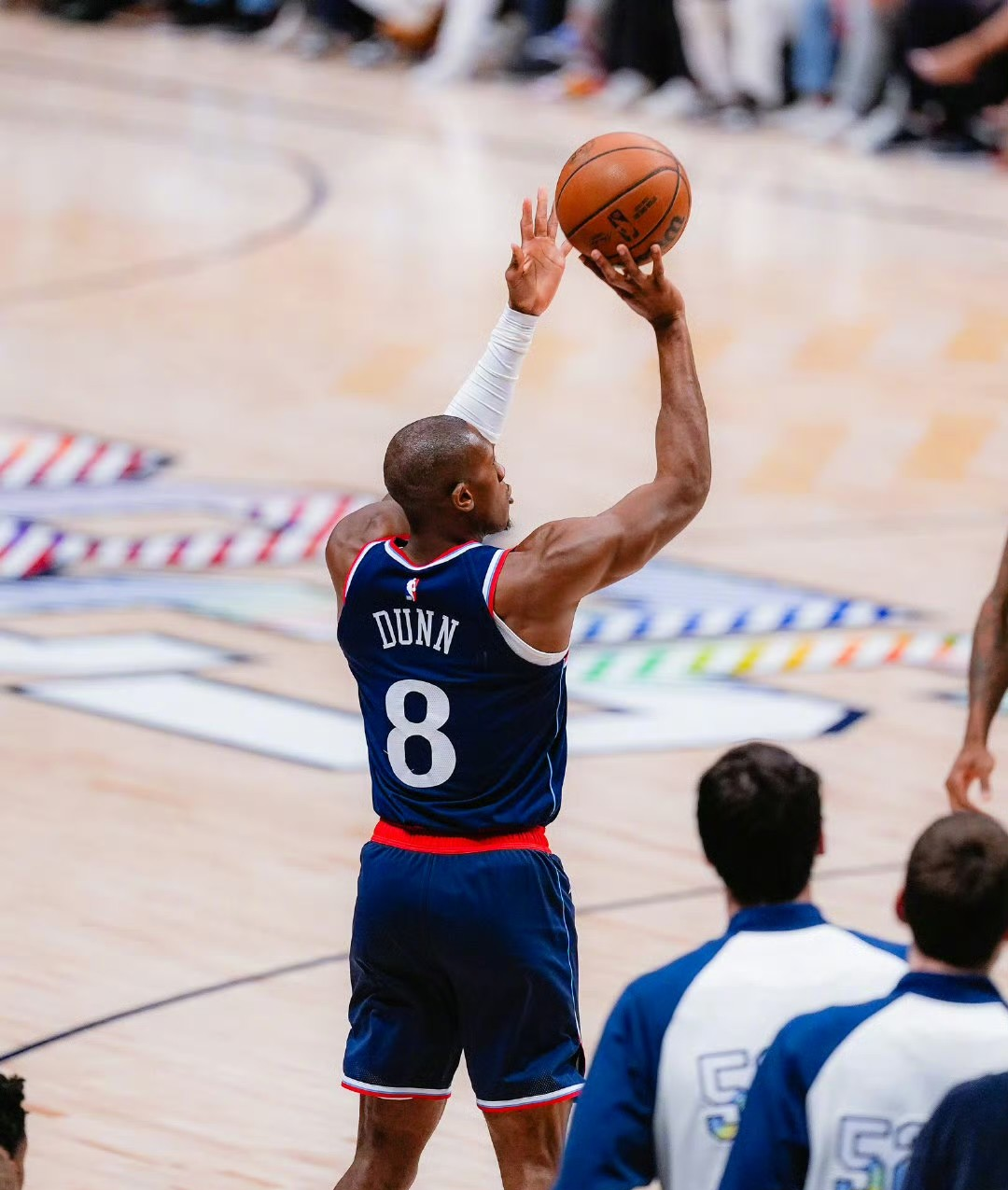 包含西班牙队带队取胜!,哈登重要时刻败北全场沸腾不已的词条 包含西班牙队带队取胜!,哈登重要时刻败北全场沸腾不已的词条