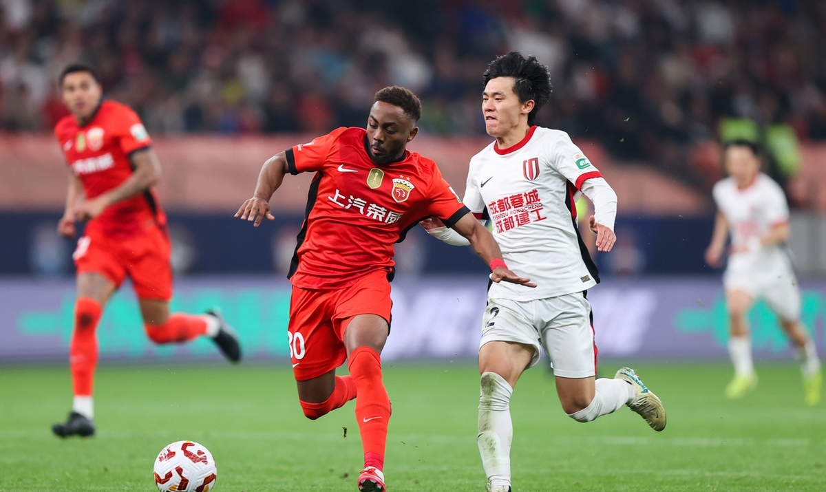 国际比赛日足总杯焦点战，成都蓉城防线松动，目标明确，轮换策略成焦点(农心杯围棋擂台赛讲解视频)